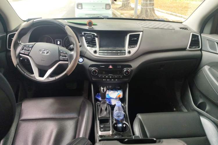 Used Hyundai Tucson 2015 1.6T Dual-Clutch Two-Wheel-Drive Leading Model