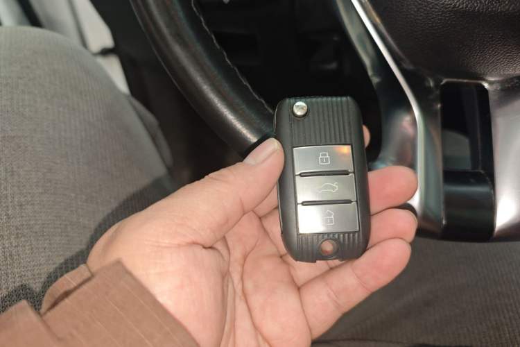 Used Roewe RX5 2020 20T Automatic 4G Connect Superior Flagship Edition Interior 1