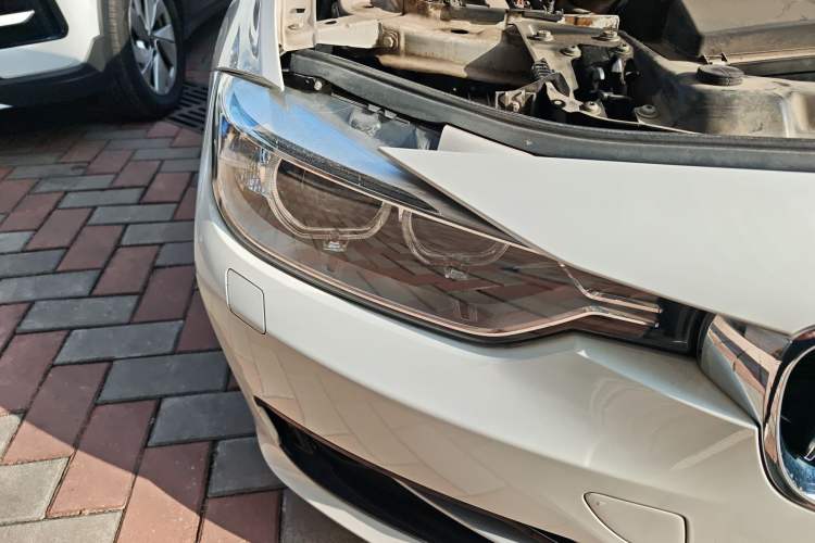 Used BMW 3 Series 2015 316i Sport Design Package
