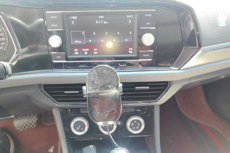 Used Volkswagen Sagitar 2019 280TSI DSG Comfort Version China VI Standard Audio And AC Panel