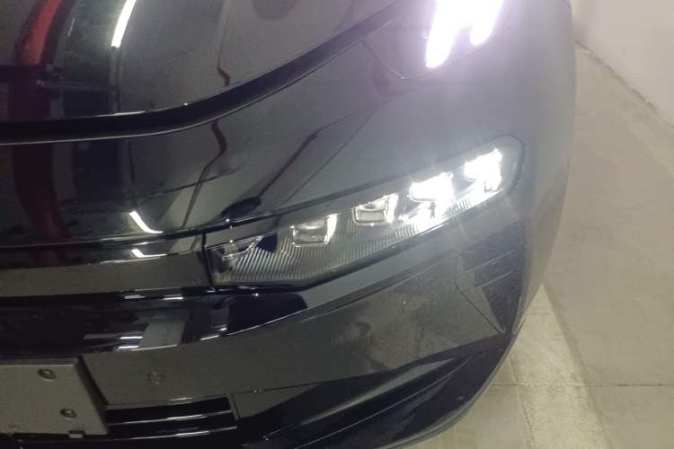 Used Zeekr 001 2026 Model 103° Rear-Drive Max Version Left Front Headlight