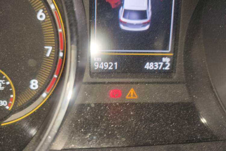 Used Volkswagen Tiguan L 2019 Revised 330TSI Automatic Two-Wheel Drive Smart & Luxury Edition China VI Standard Odometer Close Up