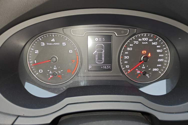 Used Audi Q3 2015 35 TFSI Comfort Model