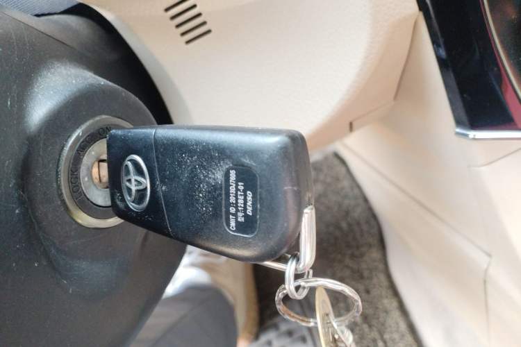 Used Toyota Corolla 2014 1.6L CVT GL
