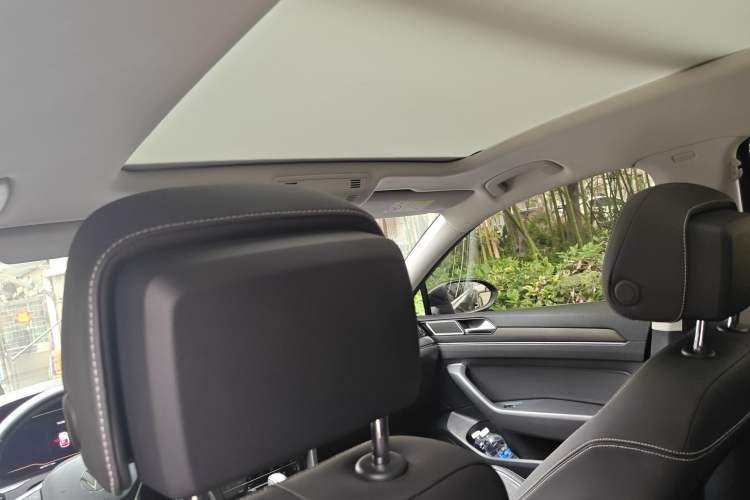 Used Volkswagen Magotan 2020 330TSI DSG Luxury Edition Headliner