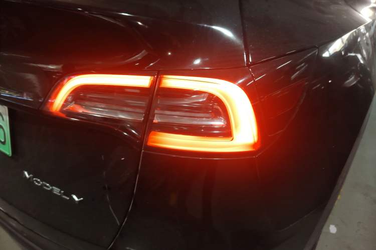 Used Tesla Model Y 2022 Rear-Wheel-Drive Version