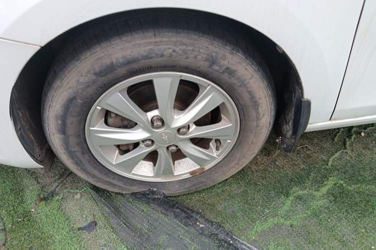 Used Chevrolet Sail 2015 Sail 3 1.5L Manual with Ideal Sunroof Edition
