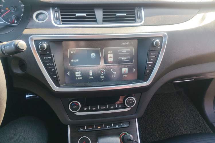 Used Land X7 2015 2.0T Panoramic Prestige Edition
