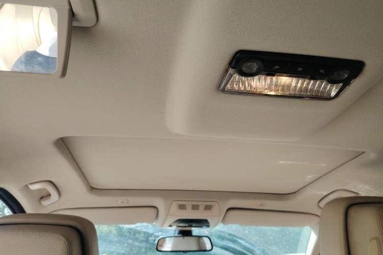 Used BMW 5 Series 2011 523Li Luxury Model
