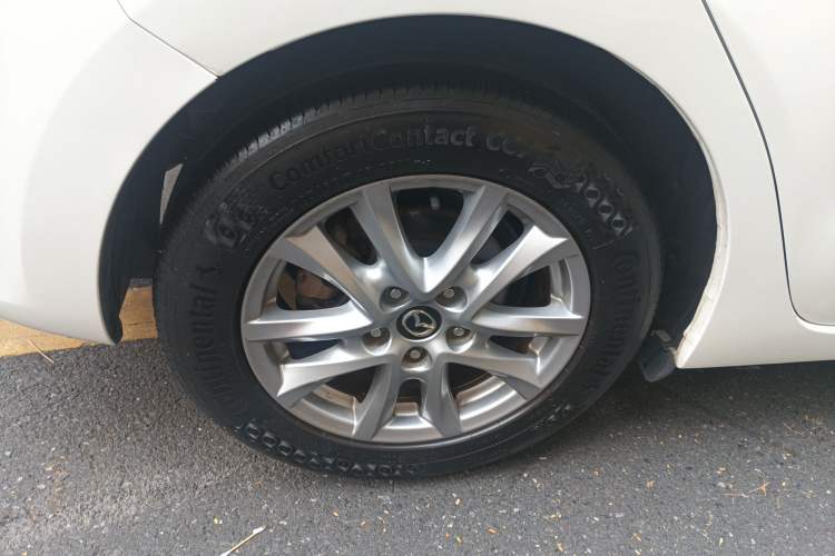 Used Mazda 3 Axela 2017 Hatchback 1.5L Automatic Comfort Model Emission Standard China V