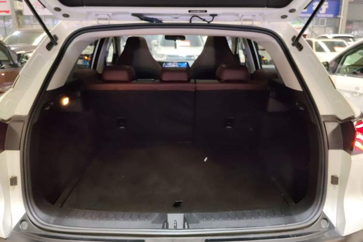 Used SOL QX 2021 300T DCT Deluxe Smart Connectivity Version