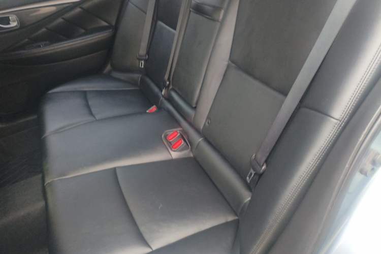 Used Infiniti Q50L 2016 2.0T Comfort Edition Left Rear Seat