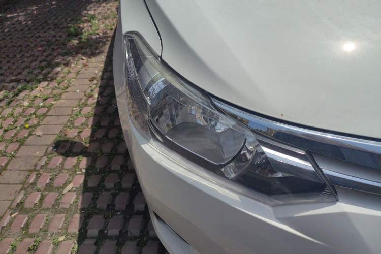 Used Toyota Vios 2014 1.5L Automatic ZhiZhen Edition Right Front Headlight