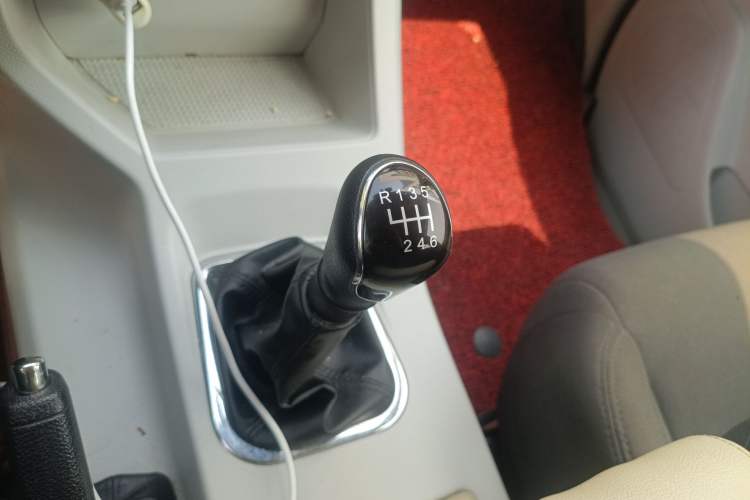 Used FORTHING Lingzhi 2024 M5L 1.5T Manual Comfort 7-Seater