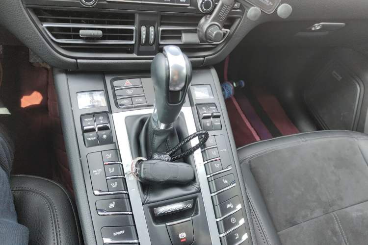 Used Porsche Macan 2021 Macan 2.0T