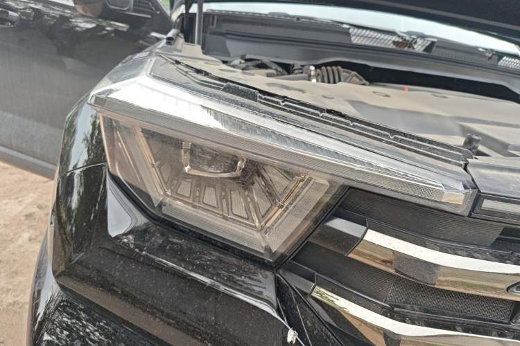 Used Tank 400 New Energy 2024 Hi4-T Off-Road Edition Right Front Headlight