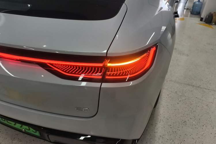 Used Geely Galaxy E8 2025 700 km Long-Range Intelligent Driving Version
