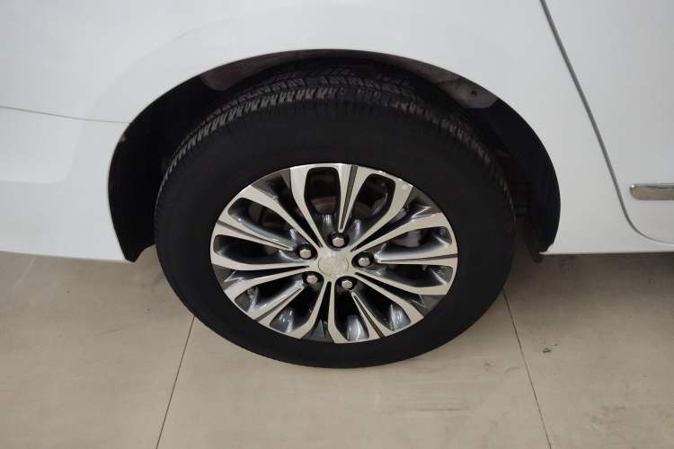 Used Buick GL8 2022 Land Executive Class 652T Prestige Model
