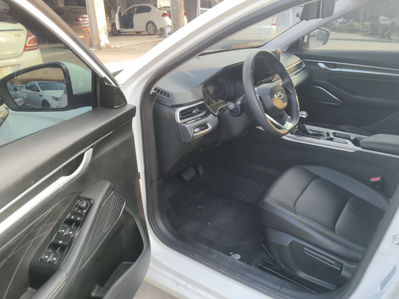 Geely Auto Emgrand 2022 4th Generation 1.5L CVT Elite Model — снимка 18