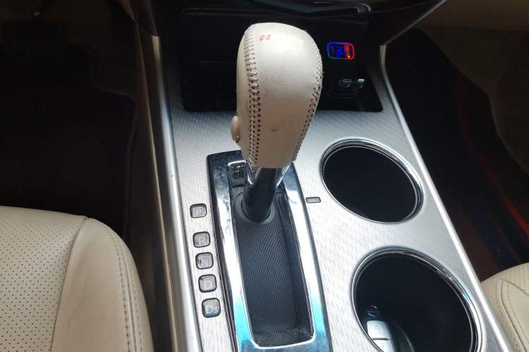 Used Nissan Teana 2016 2.0L XE Fashion Edition Gear Lever