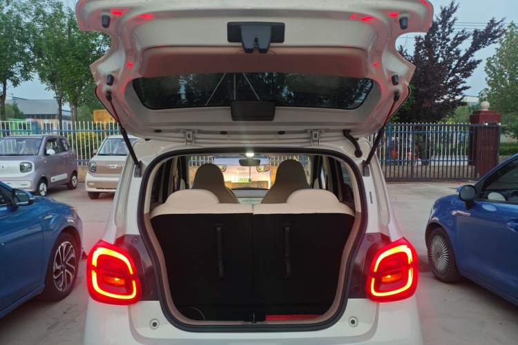 Used Wuling Hongguang MINIEV 2025 Four-Door Version Advanced Edition
