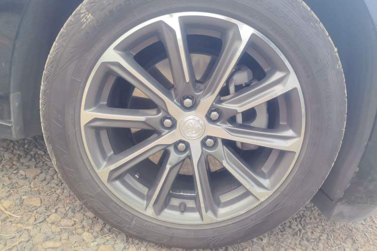 Used Buick LaCrosse 2019 28T Luxury Version
