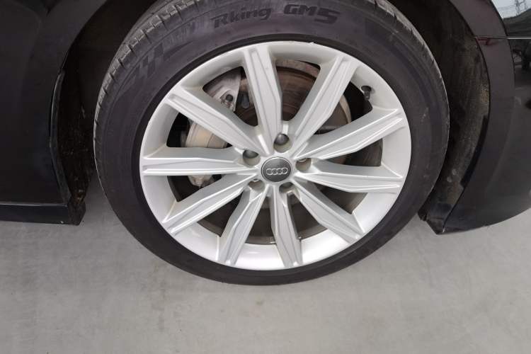 Used Audi A6L 2021 45 TFSI Prestige Dynamic Edition Right Front Wheel Hub