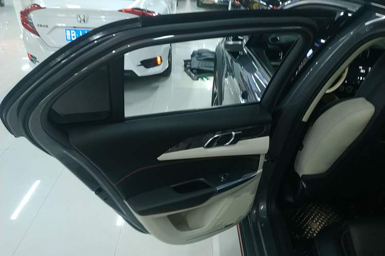 Used Lynk & Co 02 2018 1.5T DCT Two-Wheel Drive Zhaopu Version China V Standard