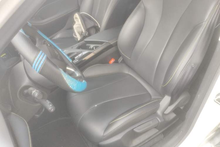 Used Roewe i5 2021 1.5L CVT Diamond Edition Left Front Seat