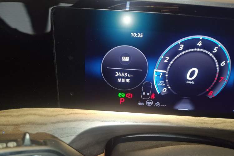 Used Volkswagen Talagon 2026 Model 450TSI Four-Wheel Drive Supreme 6-Seater Odometer Close Up