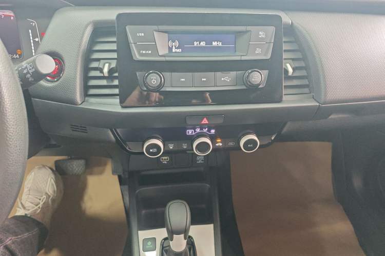 Used Honda Fit 2021 1.5L CVT Trend Edition Audio And AC Panel