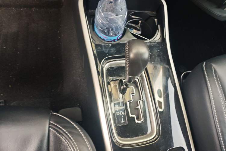 Used Mitsubishi Outlander 2020 2.0L Two-Wheel Drive Enjoyment Version 5 Seats