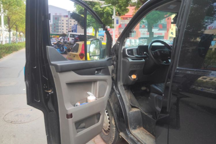 Used Ford Transit 2023 2.0T Diesel Automatic Multi-Function Commercial Vehicle Short Wheelbase Low Roof 5/6 Seats
