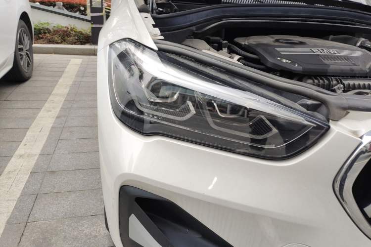 Used BMW X1 2022 sDrive20Li Fashion Model Right Front Headlight