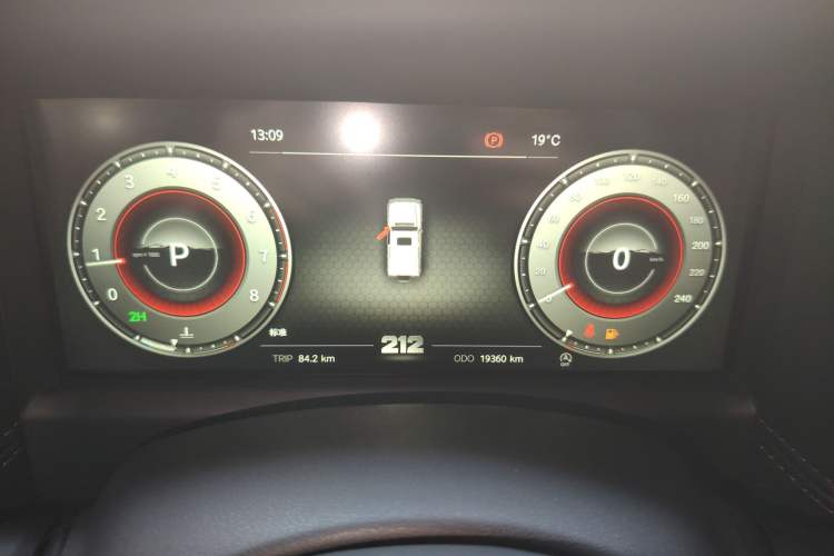 Used 212 T01 2024 2.0T Mechanic
