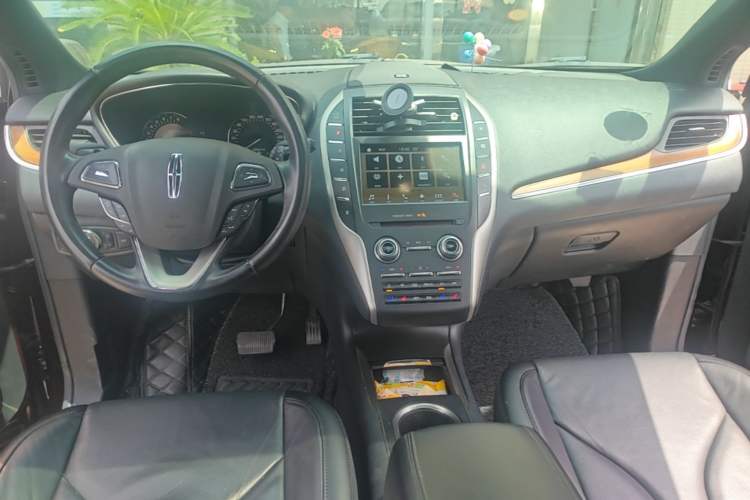 Used Lincoln MKC 2017 2.0T Four-Wheel Drive Prestige Edition

