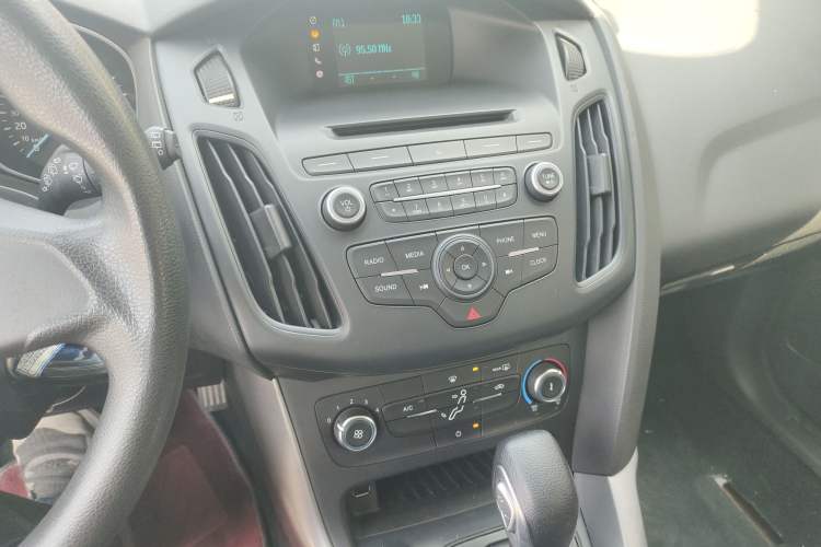 Used Ford Focus 2015 Hatchback 1.6L Automatic Comfort Model