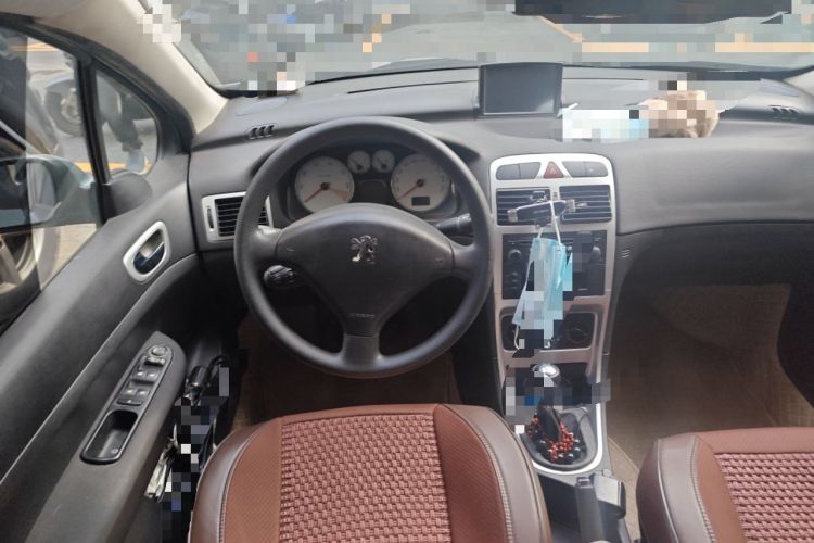 Used Peugeot 307 2010 Sedan 1.6L Manual Comfort Edition Steering Wheel