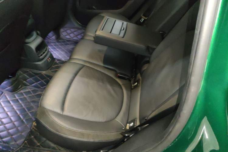 Used MINI Countryman 2019 1.5T COOPER ALL4 Artist Weekend Travel Edition Left Rear Seat