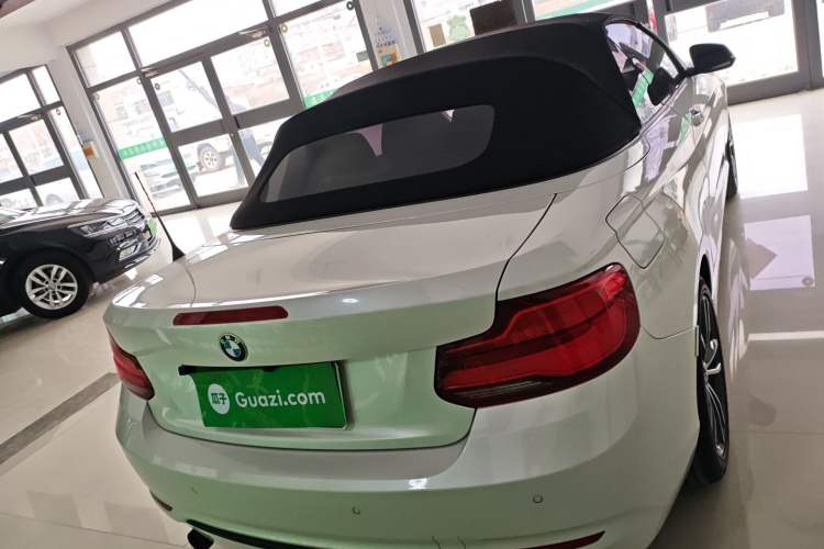 Used BMW 2 Series 2018 220i Convertible Coupe Sports Design Package