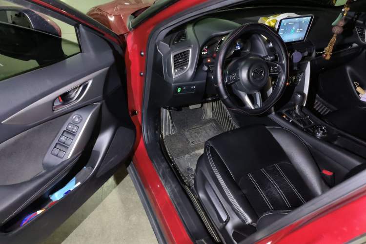 Used Mazda CX-4 2018 2.0L Automatic Two-Wheel Drive Blue Sky Dynamic Version China V Standard
