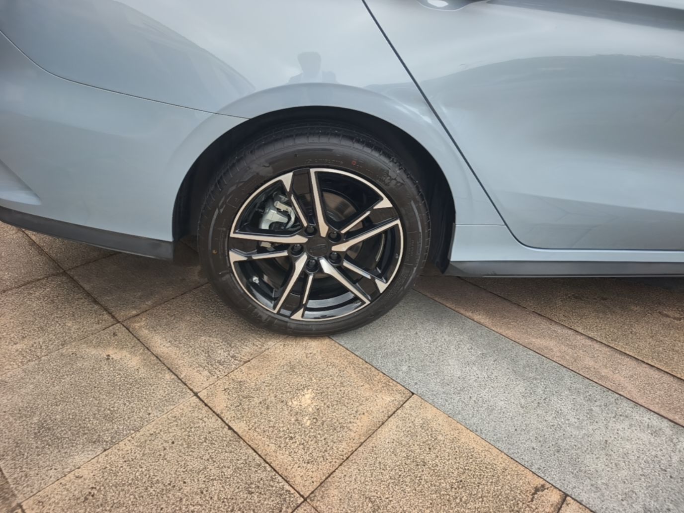 Geely Auto Binray 2024 Binrui COOL 1.5T DCT Longteng Edition — снимка 11