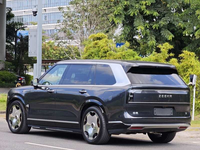 Used Zeekr 9X 2025 Ultra Edition 70kWh — 4