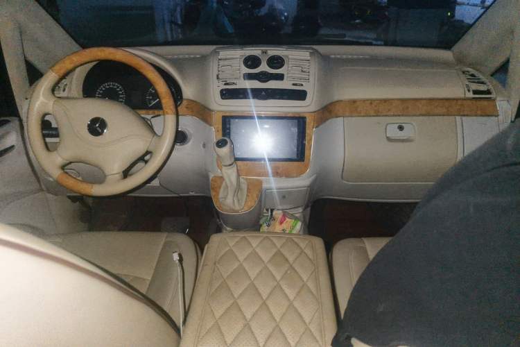 Used Mercedes-Benz Vito 2013 3.0L Elite Edition
