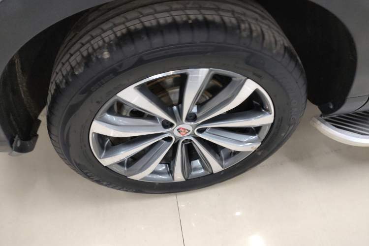 Used Roewe RX5 MAX 2019 400TGI Automatic 4G Connect Luxury Edition Right Rear Wheel Hub