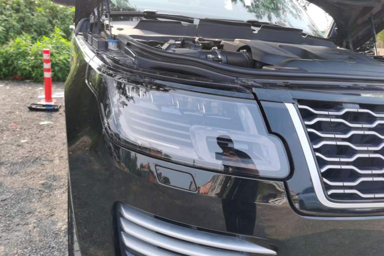 Used Land Rover Range 2021 3.0 L6 Century Extended Classic Edition