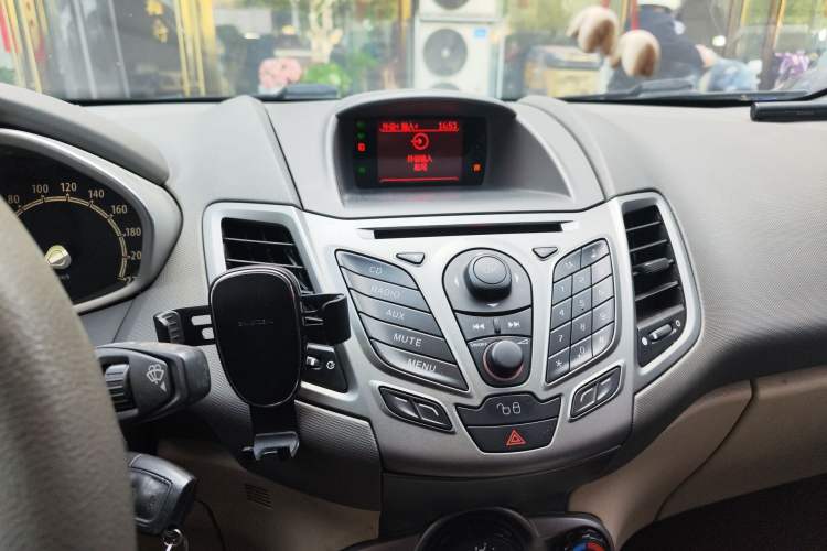 Used Ford Fiesta 2011 Hatchback 1.5L Automatic Fashion Edition