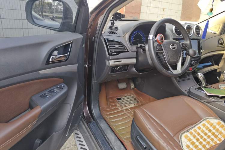 Used BYD S7 2015 2.0T Upgraded Automatic Luxury Version