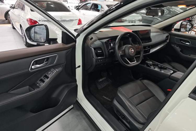 Used Nissan X-Trail 2021 VC-Turbo 300 CVT 2WD Luxury Edition
