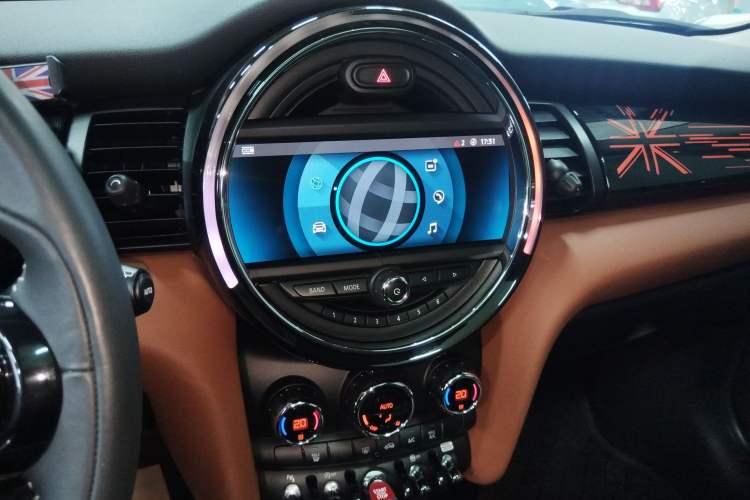 Used MINI MINI 2020 1.5T COOPER Artist